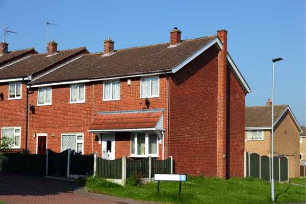 Can I Alter The Party Wall Surveyor? - A Crucial Guide From Faulkner Surveyors 3 Do you want to change the party wall surveyor you are using? Get the best results from Faulkners Borehamwood NOW!